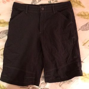 Men’s KÜHL shorts